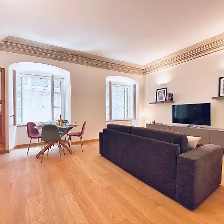 Apartman Amazing San Lorenzo 19, Rolli Palace Unesco - Overlooking The Cathedral Free Private Parking *