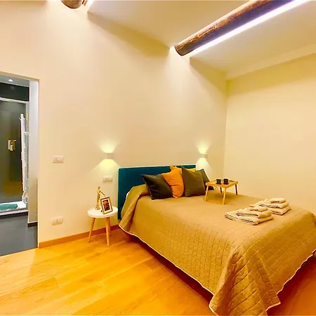 Daire Amazing San Lorenzo 19 - Rolli Palace With Free Private Parking Included! *