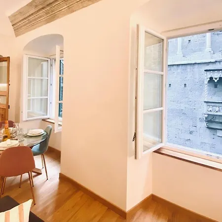 Apartment Amazing San Lorenzo 19, Rolli Palace Unesco - Stunning View Overlooking The Cathedral - Free Private Parking- Genoa