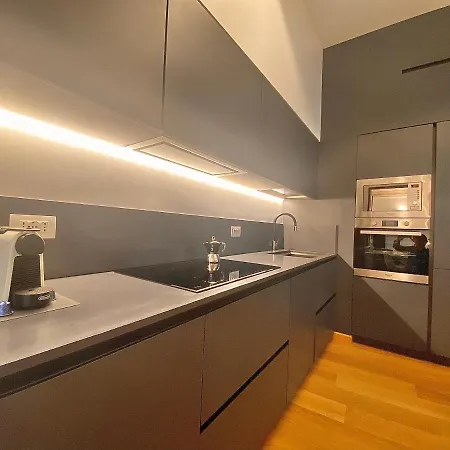 Apartment Amazing San Lorenzo 19, Rolli Palace Unesco - Stunning View Overlooking The Cathedral - Free Private Parking- *