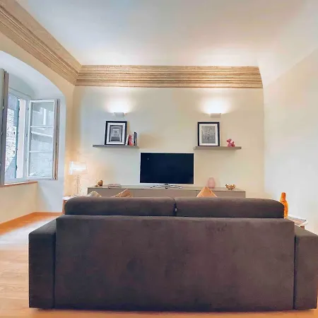 Amazing San Lorenzo 19 - Rolli Palace - Free Private Parking Included! * Γένοβα