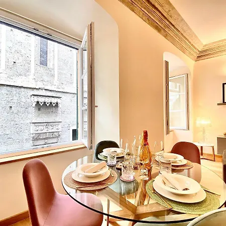 Lejlighed Amazing San Lorenzo 19, Rolli Palace Unesco - Stunning View Overlooking The Cathedral - Free Private Parking-