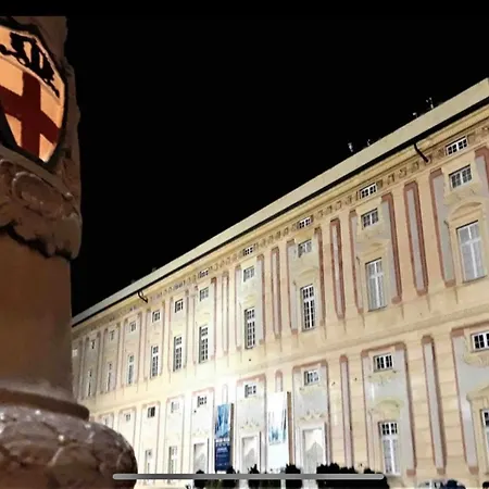 Apartment Amazing San Lorenzo 19, Rolli Palace Unesco - Stunning View Overlooking The Cathedral - Free Private Parking-