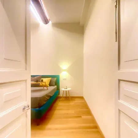 Apartman Amazing San Lorenzo 19 - Rolli Palace - Free Private Parking Included! *