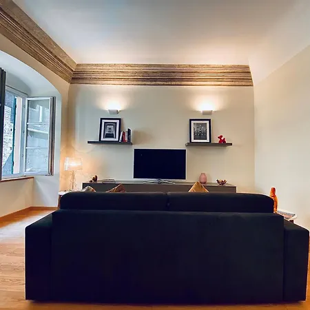 Amazing San Lorenzo 19 - Rolli Palace - Free Private Parking Included!