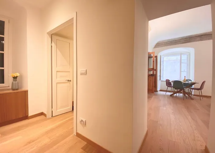 Amazing San Lorenzo 19 - Rolli Palace - Free Private Parking Included! *