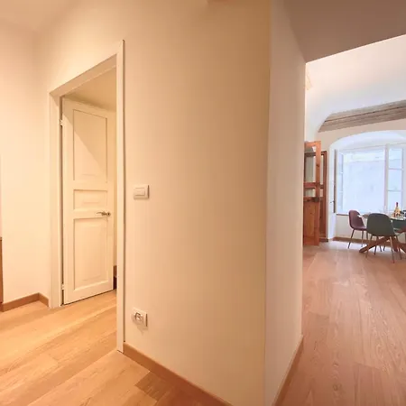 Stunning San Lorenzo 19 - Rolli Palace - Free Private Parking Included! *